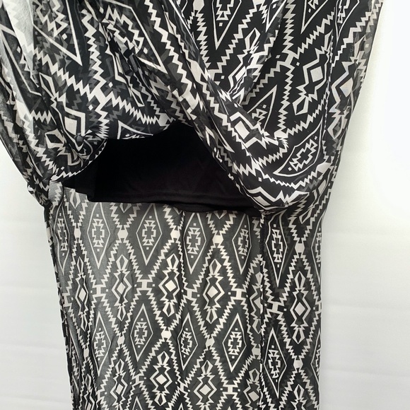 Black & Cream Geometric Patterned Maxi Skirt (XL) - Picture 4 of 10